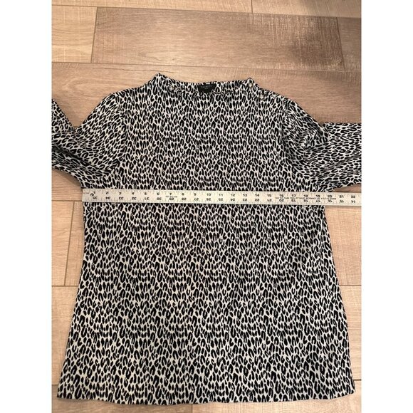 Talbots Petite Leopard Print 3/4 Sleeve Top Large petite Cotton/Spandex - Picture 3 of 6